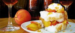Peach shortcake with L'Andalus Port